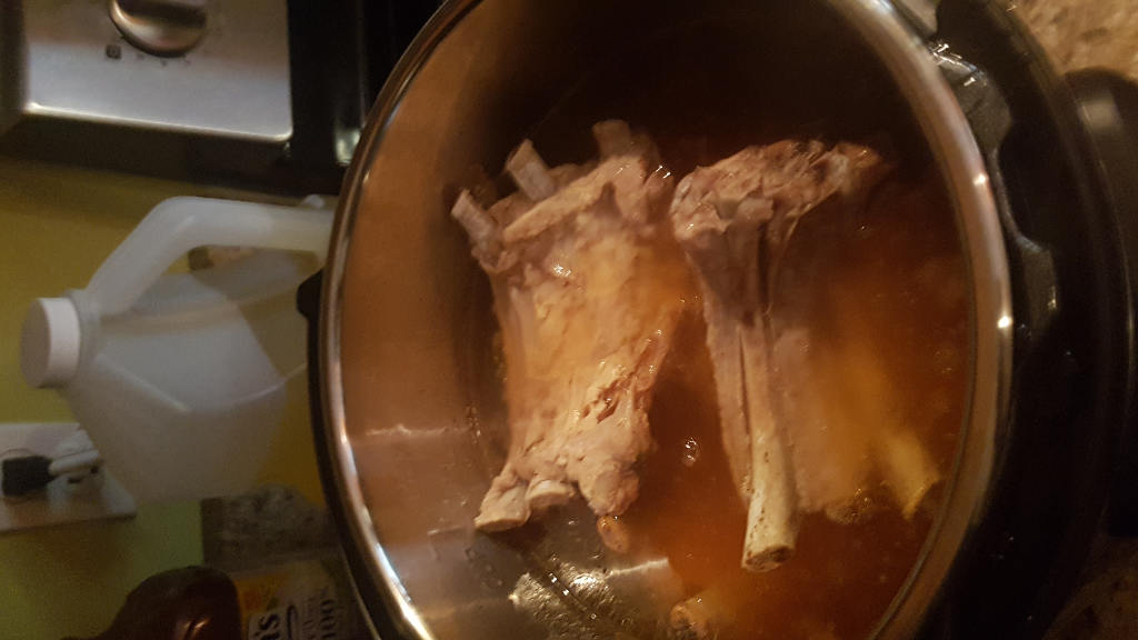 Ribs in Pot